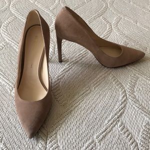 Nine West Nude Pumps